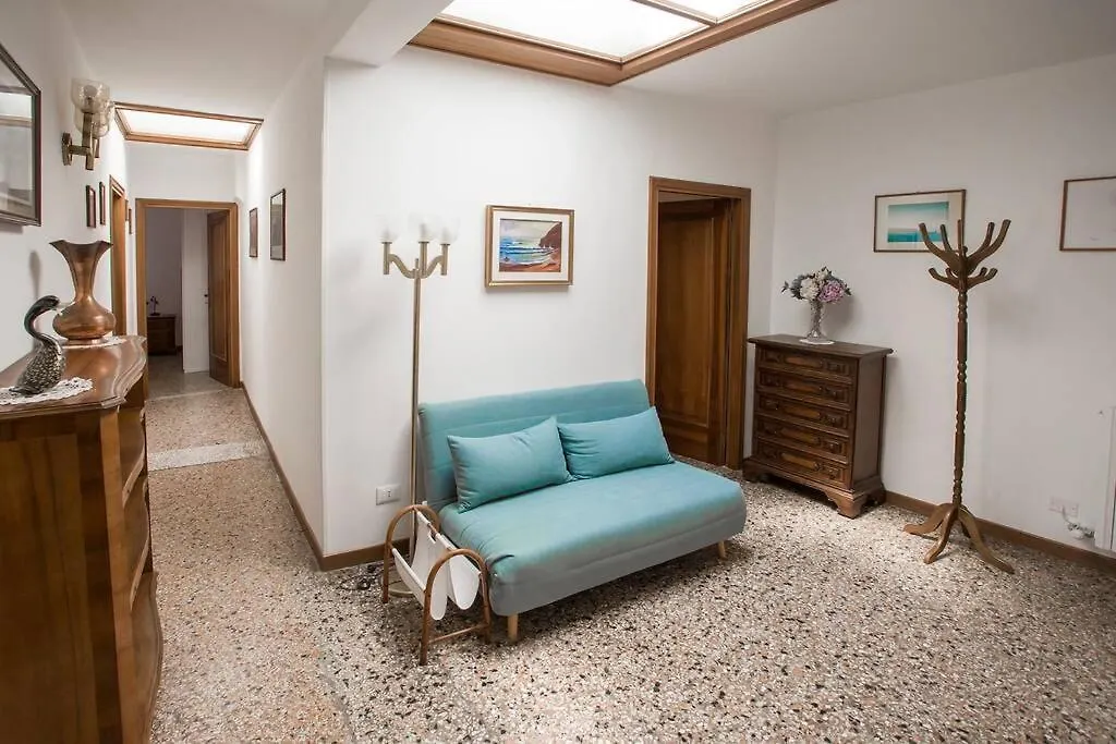 Le Sorelle Venedig