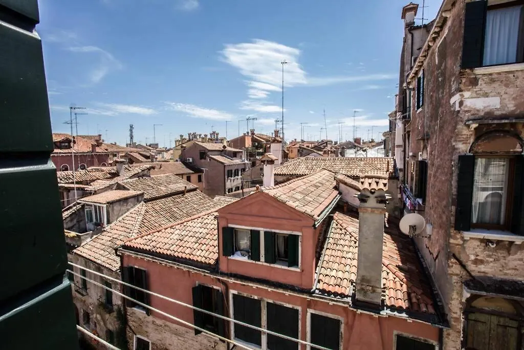 Apartment Le Sorelle Venice Italy